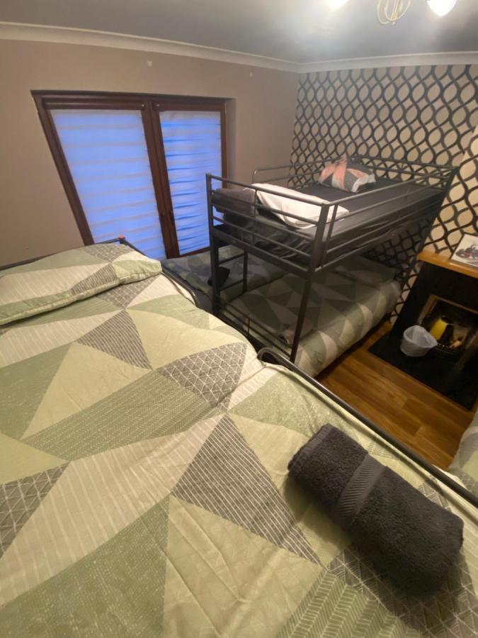 Dublin Airport Big Rooms With Bathroom Outside Room - Kitchen Only 7 Days Reservation Luaran gambar