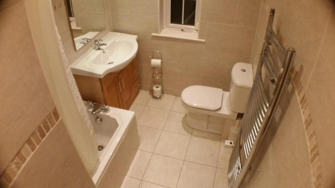 Dublin Airport Big Rooms With Bathroom Outside Room - Kitchen Only 7 Days Reservation Luaran gambar